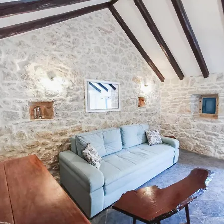 Didini Dvori Villa Kruševo
